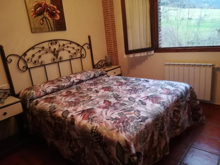 Gîte pour 2 personnes, avec Balcon et Terrasse ainsi que Jardin et Vue dans Arenas de Cabrales - 2