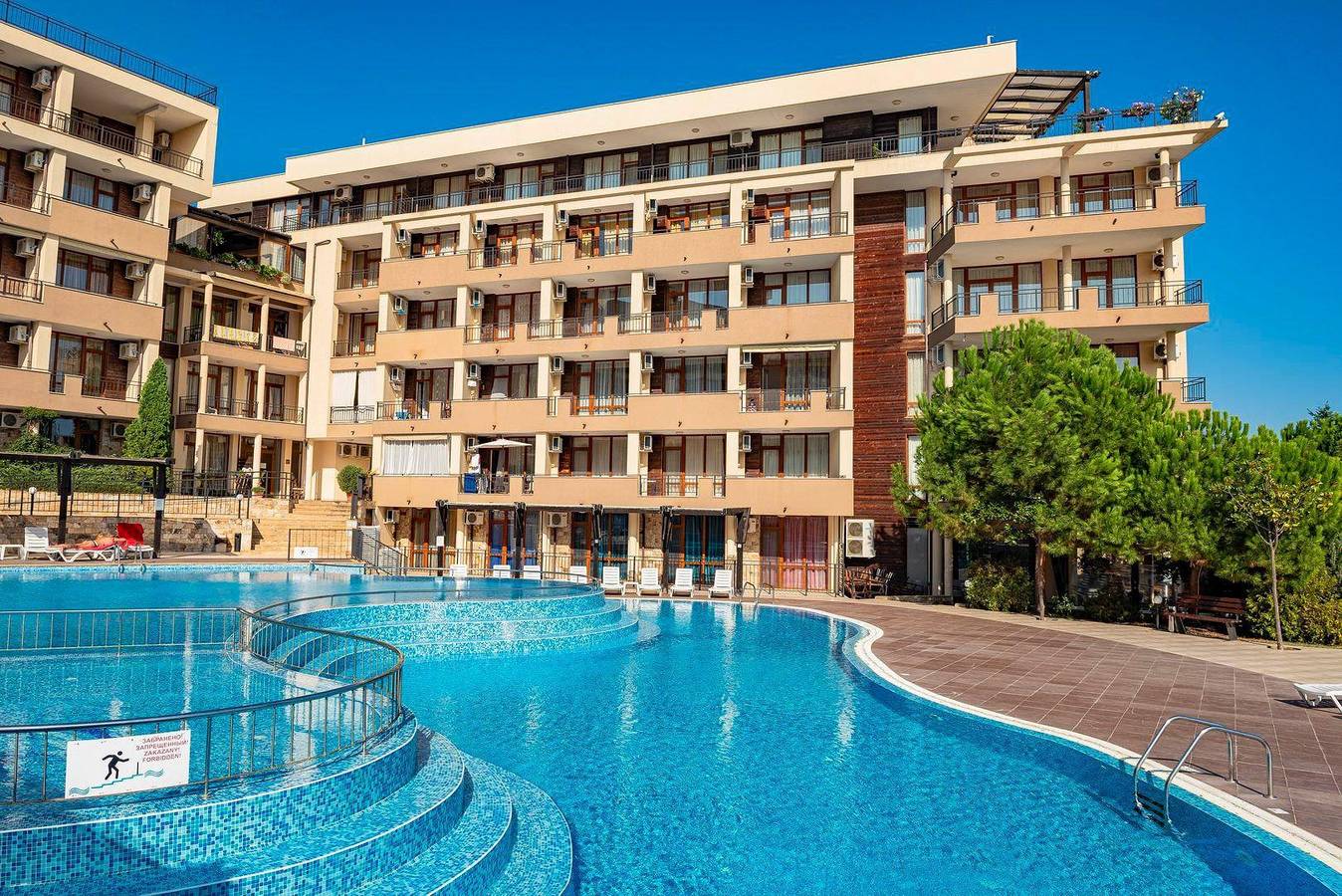 Cały apartament wypoczynkowy, Holiday Apartment with Common Pool in Sweti Wlas, Obwód Burgas