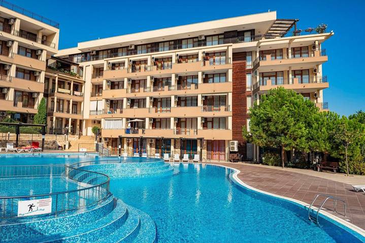 Apartament wakacyjny dla 5 osób, z basen i balkon oraz basen dla dzieci - 1