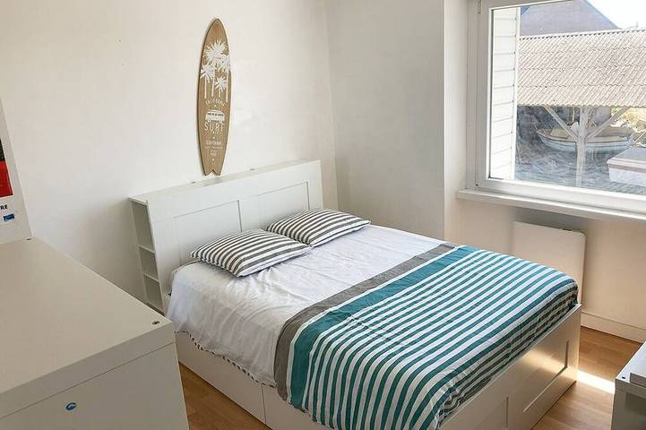 Location de vacances pour 7 personnes, avec jardin et terrasse à Plougoulm - 4