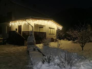 Gîte pour 4 personnes, avec vue et jardin dans Mojstrana