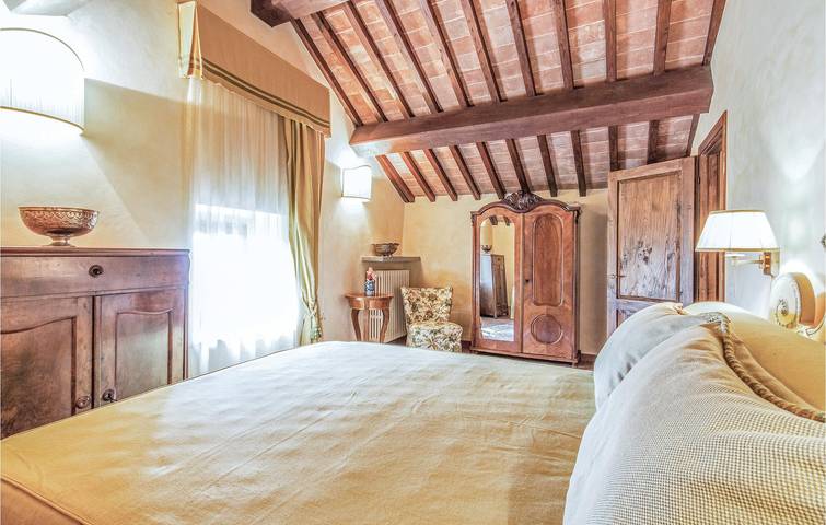 Location de vacances pour 4 personnes, avec piscine ainsi que terrasse et jardin à Dicomano - 4