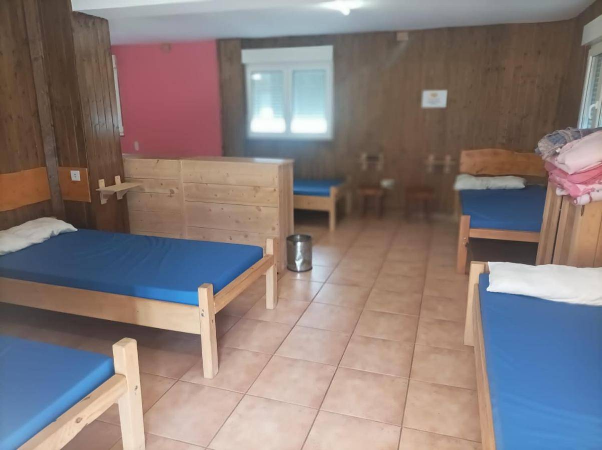 Mixed Dormitory Room in Padrón, Provincia de La Coruña