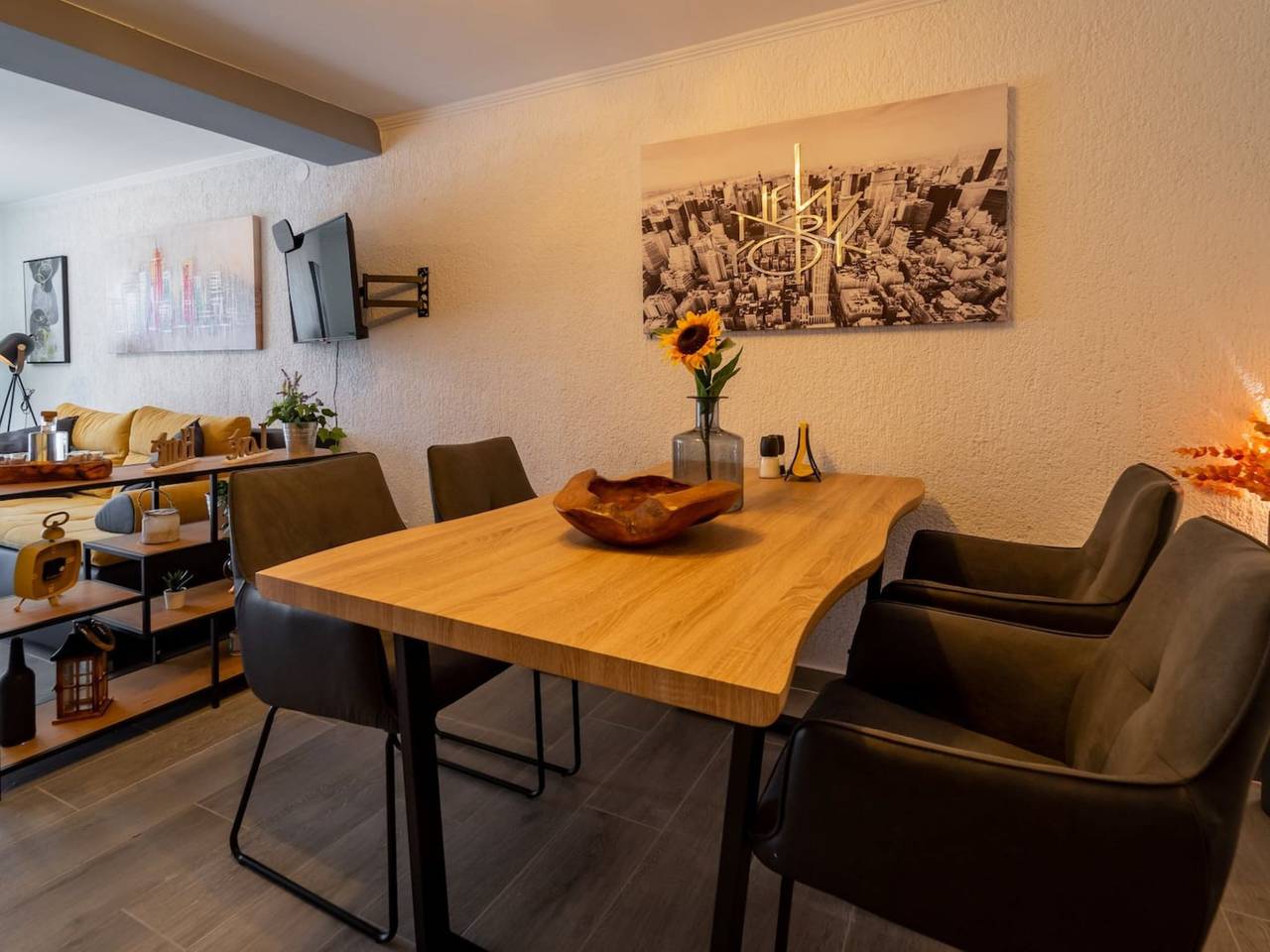 Ganze Wohnung, Charmante Seeblick-Wohnung mit Garten & Grill – Haustiere willkommen! in Fuzine, Primorje-Gorski Kotar