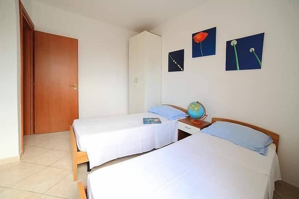 Entire apartment, Holiday apartment Ugento for 1 - 4 persons with 2 bedrooms - Holiday apartment in one or multi-famil in Torre Mozza (Salento), Gulf of Taranto