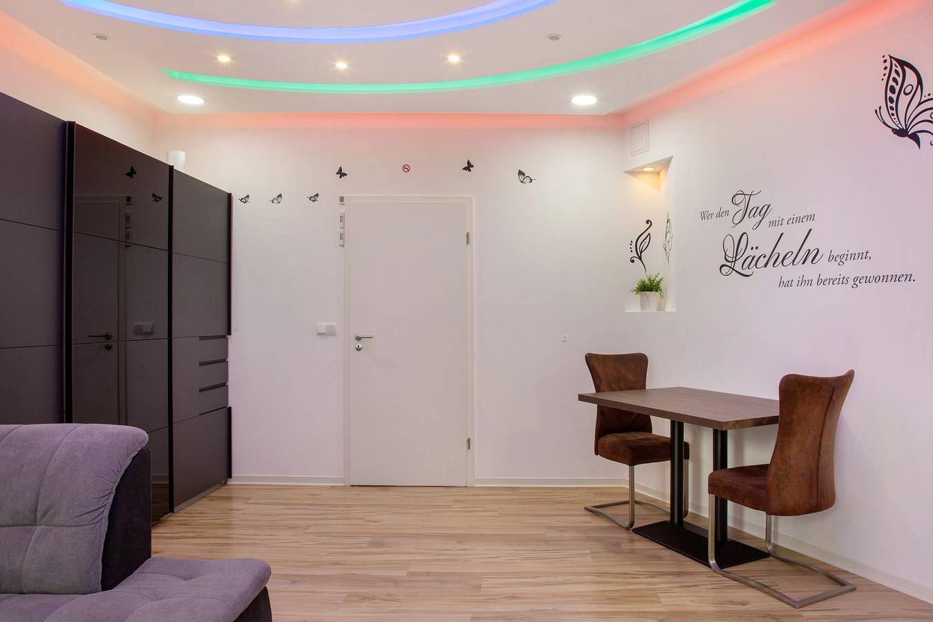 Ganze Wohnung, Ferienwohnung 'Modern Apartments Neuburg 5' mit Parkplatz und Wi-Fi in Neuburg an der Donau, Romantische Straße