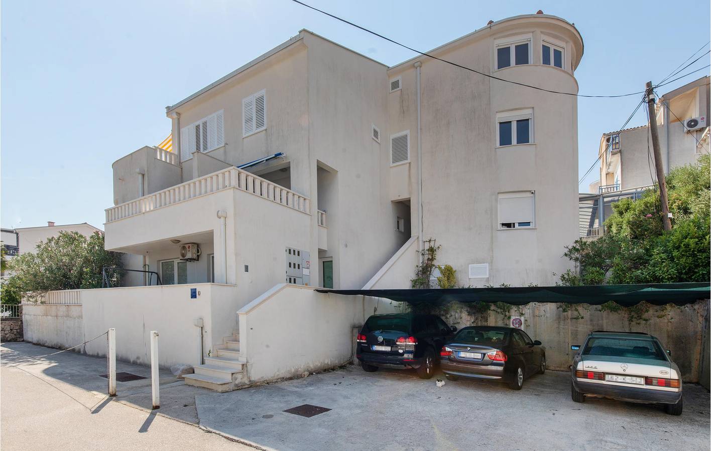 Ganze Ferienwohnung, Gemütlich, 1,5 km vom Strand entfernt: Apartment mit Meerblick, Terrasse und Parkplatz in Klek, Dubrovnik-Neretva