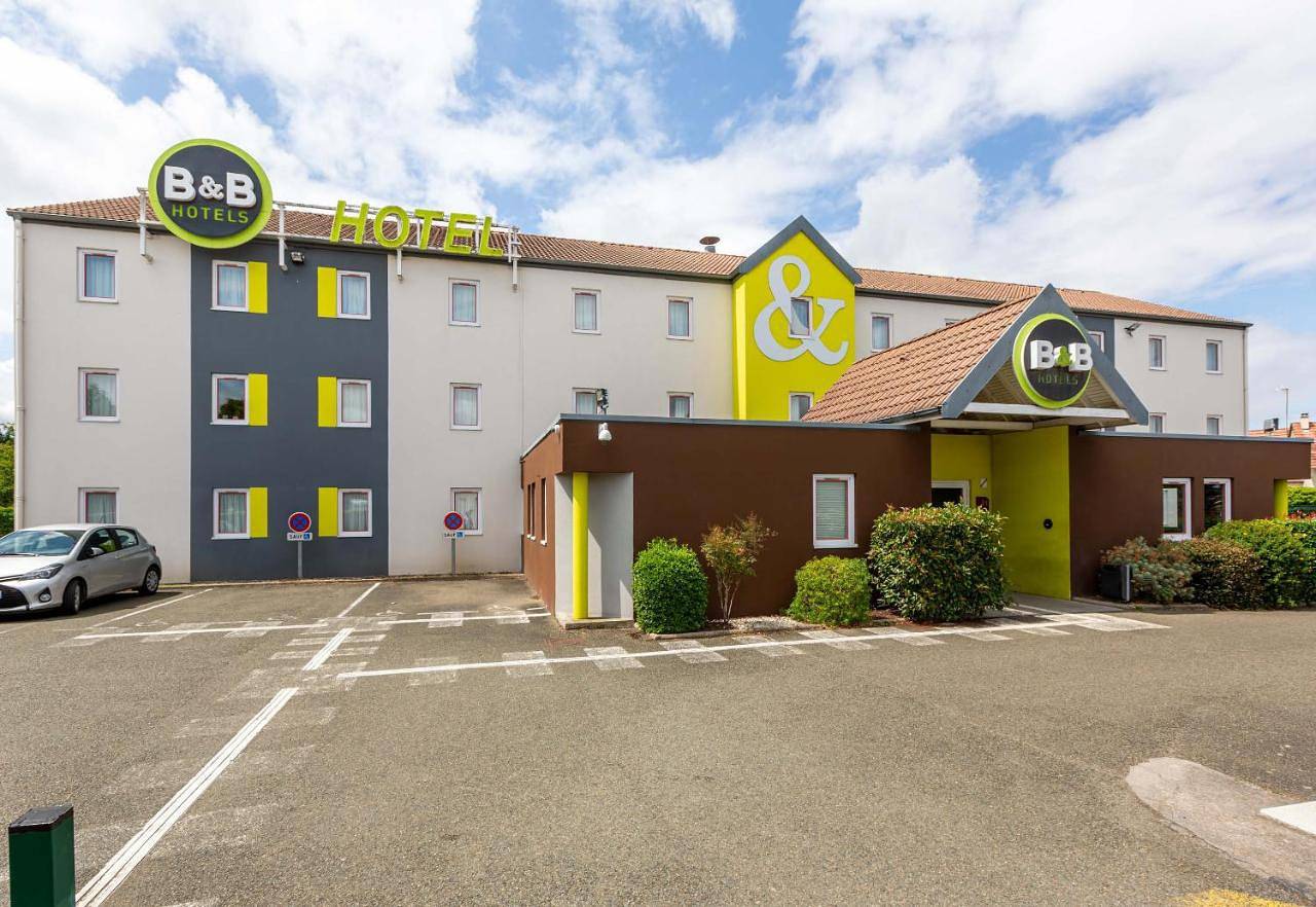 Twin Room in Le Coudray, Région de Chartres