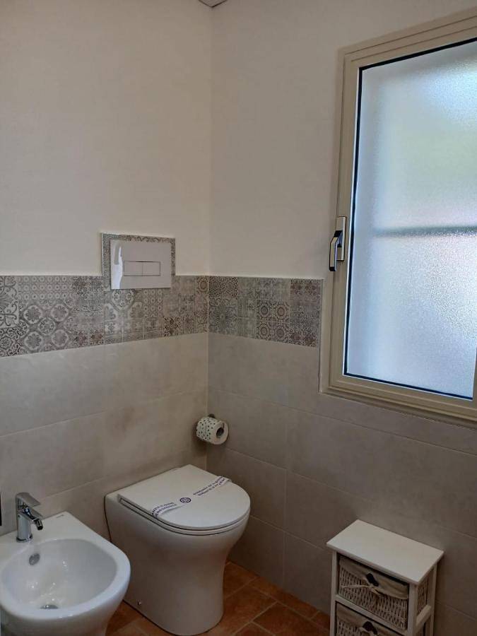 Gîte pour 6 personnes, avec Balcon et Terrasse ainsi que Jardin et Vue dans San Giovanni Sardinia - 3