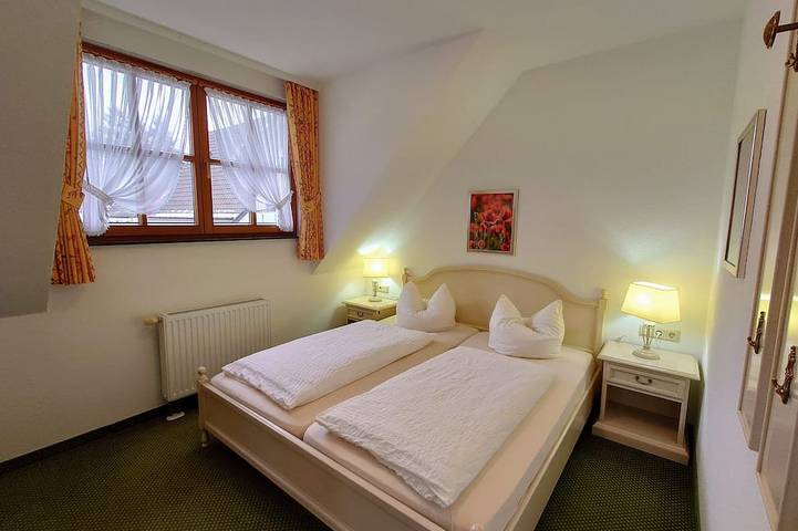 Ferienwohnung für 3 Personen, mit Balkon und Garten in Sorge - 2