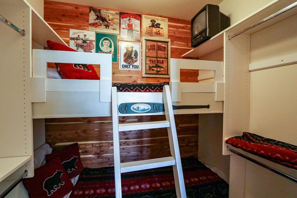 Ganze Wohnung, Snowcreek V 997 Panoramic Mountain Views, Pet-Friendly by Redawning in Old Mammoth, Mammoth Lakes