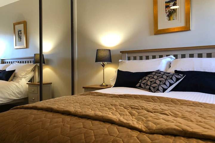 Ganze Wohnung, 4 * Lagan View 🍀 Schöne Aussicht und perfekte Lage für Sightseeing in der Stadt. in Belfast, Grafschaft Down