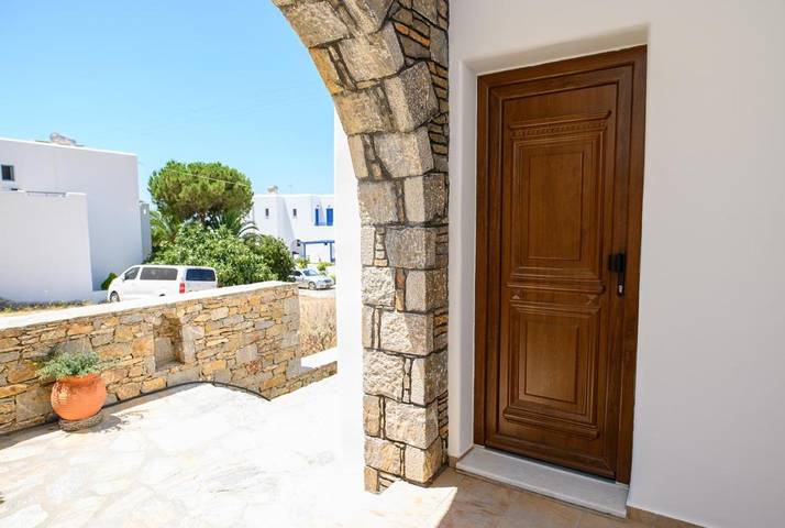 Location de vacances pour 2 personnes, avec vue ainsi que terrasse et jardin dans Egíali - 2