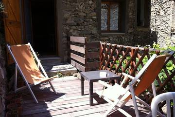 Location de vacances pour 6 personnes, avec terrasse à La Brigue