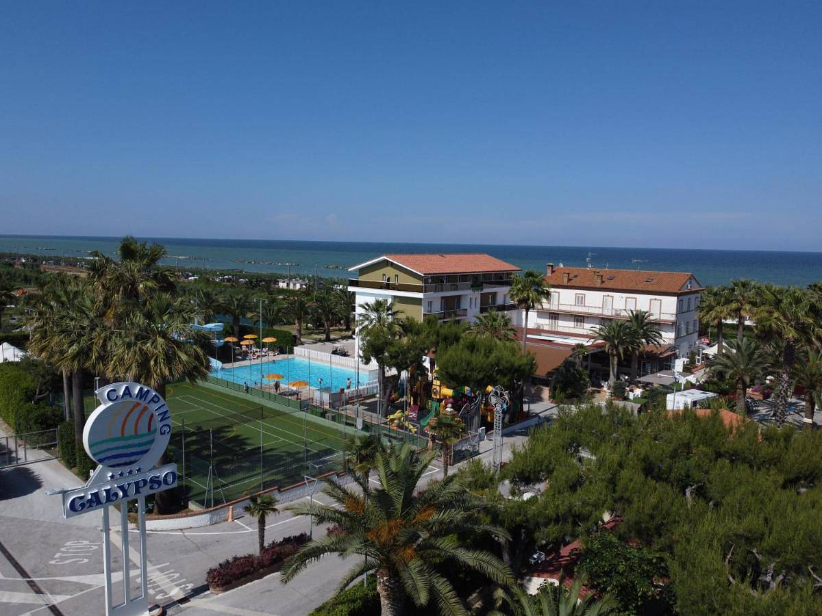 Camping Villaggio Calypso in Cupra Marittima, Riviera delle Palme