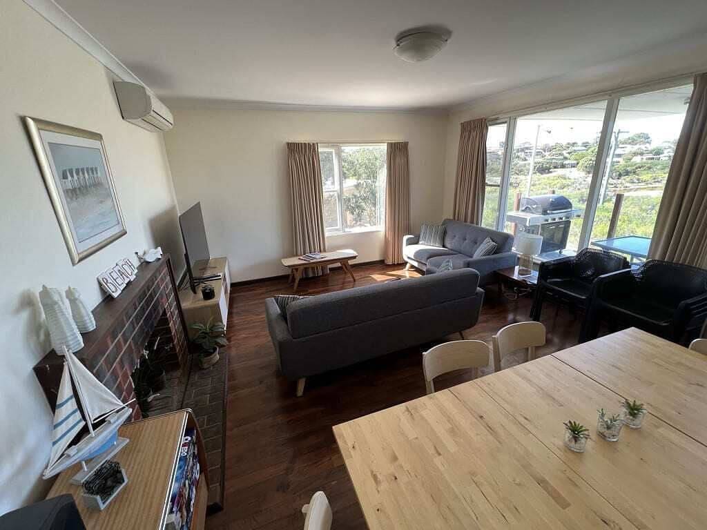 River Panorama Beach House in Guilderton, Western Australia