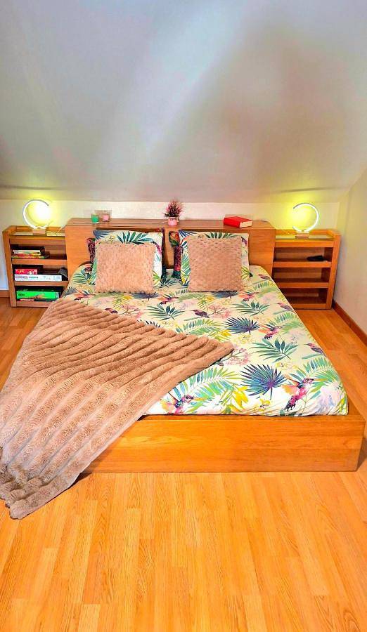Appartement entier, Studio cosy climatisé 5 pers avec jardin vue vignes et nature in Étoile (homonymie), Jura