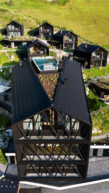 Cottage pour 3 personnes, avec vue ainsi que piscine et terrasse dans Anterselva Di Mezzo