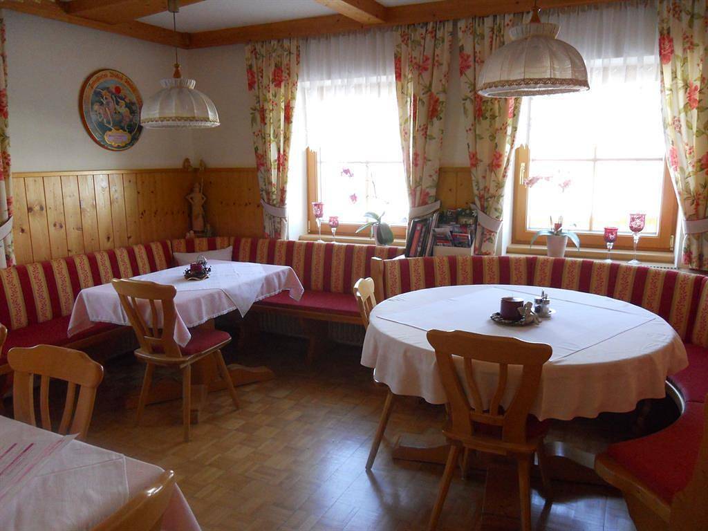 Ganze Ferienwohnung, Doppelzimmer mit Dusche, Wc Nr. 7 in Lessach, Bundesland Salzburg