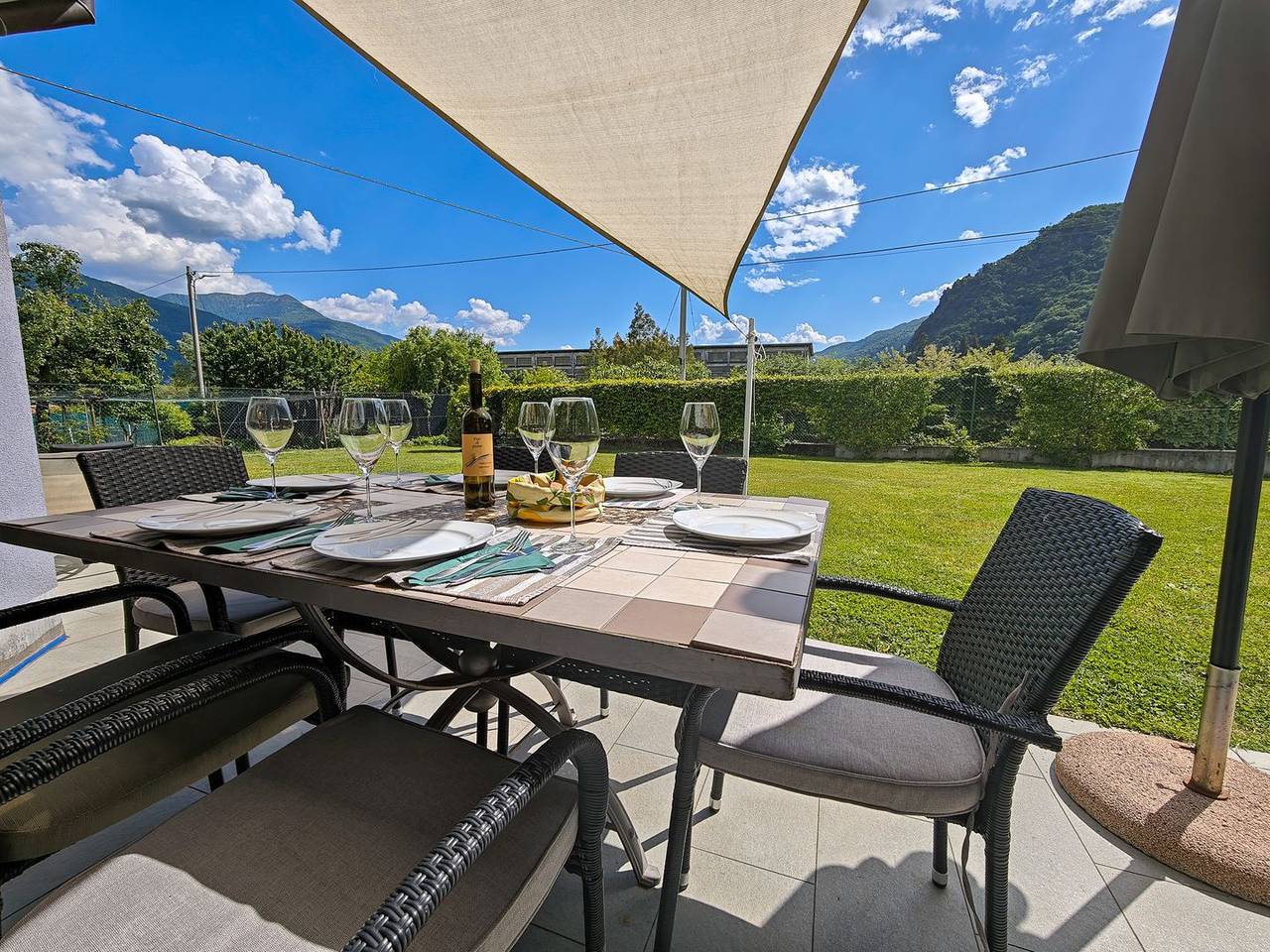 Ferienhaus Jacqueline in Dongo, Comer See
