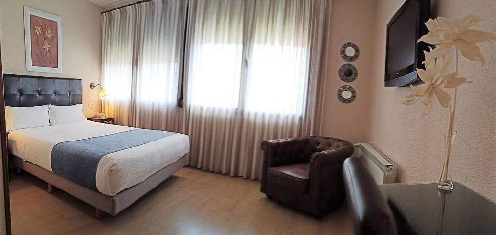 Casa de huéspuedes para 2 personas, con vistas y piscina además de jardín y terraza en La Alcarria - 4