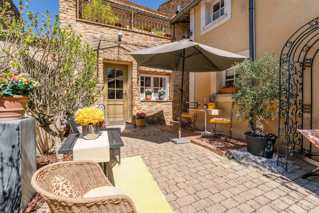 Ganze Wohnung, Gite jaune - Paradis de Provence in Le Pin, Nimes und Umgebung