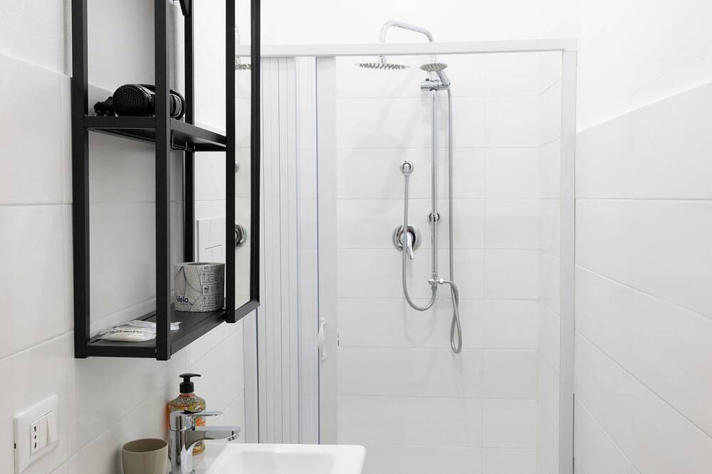 Room 3 A in Trapani, Trapani Provinz