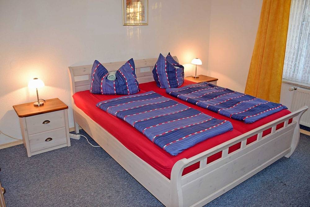 Ganze Wohnung, Ferienzimmer links - Deb 038 Ferienwohnung/-zimmer Aschersleben in Aschersleben, Region Salzlandkreis