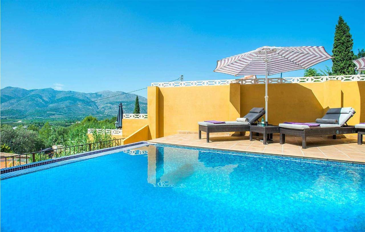 Four-Bedroom Holiday Home in Orbeta, Orba