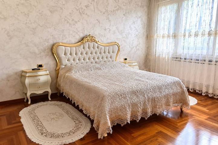 Villa on the Lido of Venice, for those seeking luxury, convenience close Venice. in Lido di Venezia, Venedig