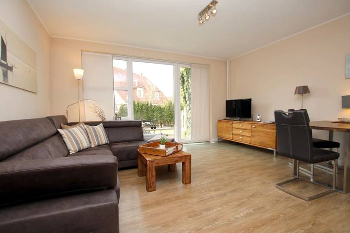 Ganze Wohnung, Ferienwohnung am Südstrand von Wyk, mit 2 Zimmern auf ca. 44 m² im Erdgeschoß in Nordfriesische Inseln (Schleswig-Holstein) (Schleswig-Holstein), Wyk auf Föhr
