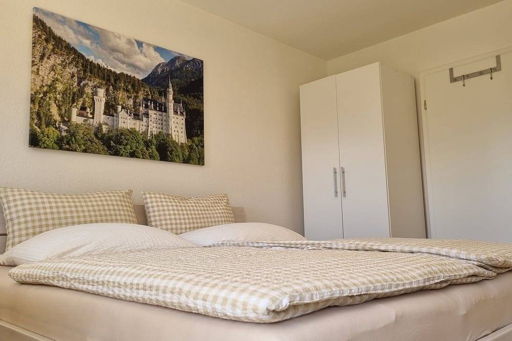 Ganze Wohnung, Stilvolles modernes Alpen Appartement mit Terrasse Garten Parkplatz 2026 Neu in Buchenberg, Bayerisch Schwaben