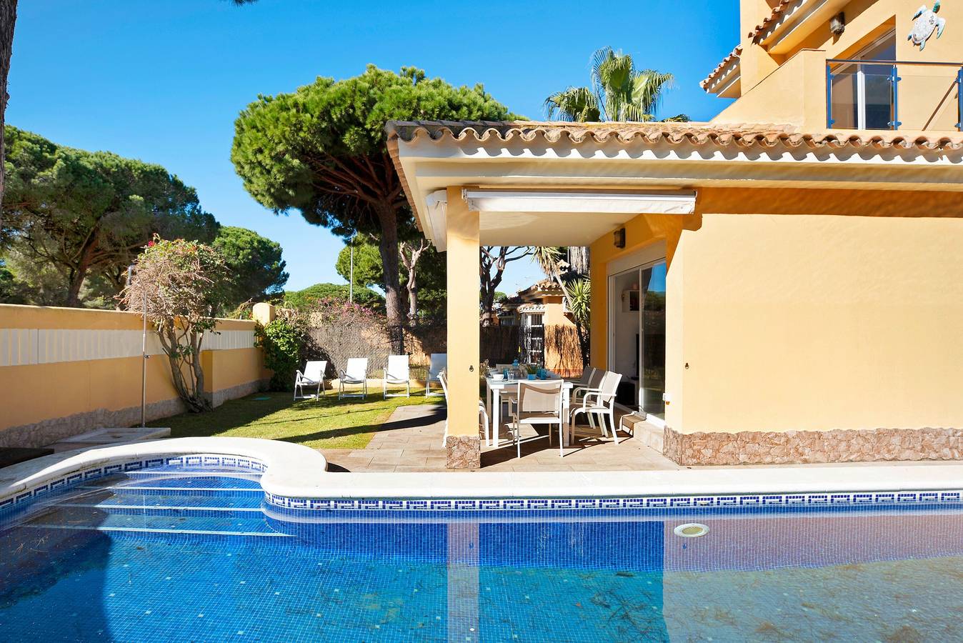 Villa "Germany" with Private Pool, Terrace & Wi-Fi in Sancti Petri, Chiclana de la Frontera