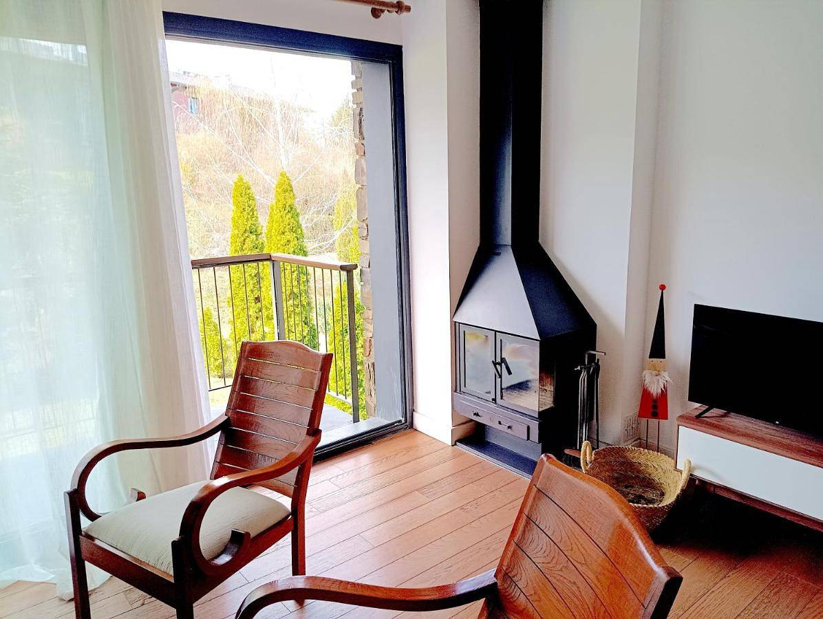 Appartement entier, Two-Bedroom Apartment in Saillagouse, Parc naturel régional des Pyrénées catalanes