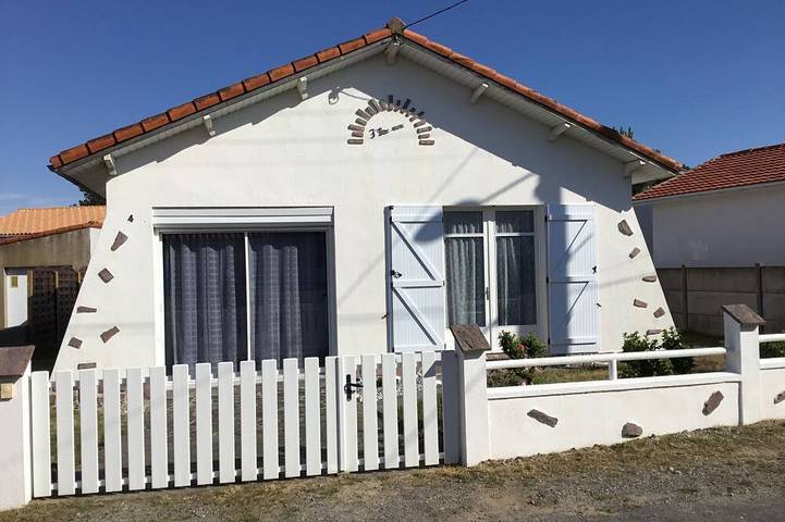 Holiday home for 5 people, with terrace and hot tub - 1