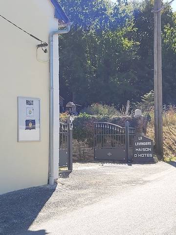 Chambre d’hôte pour 3 personnes, avec jardin dans Mayenne