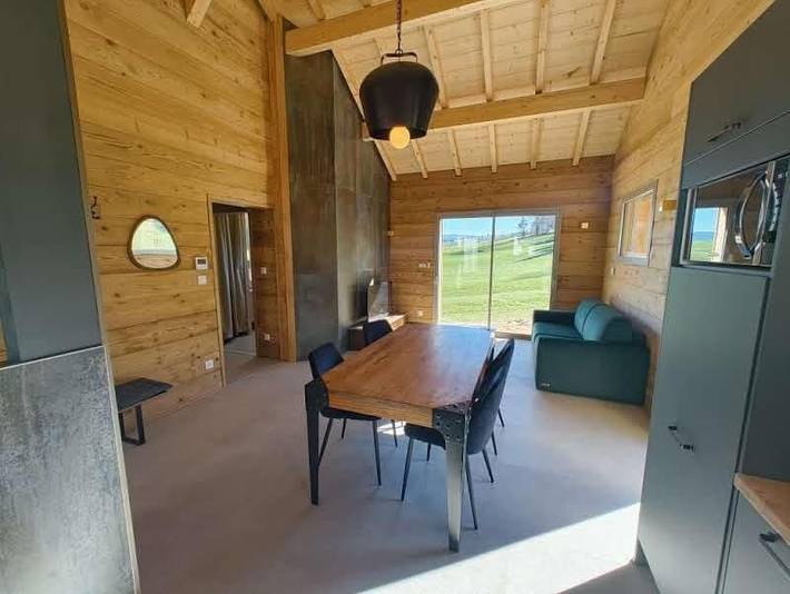 Gîte pour 6 personnes, avec terrasse et vue à Longevilles-Mont-d'Or