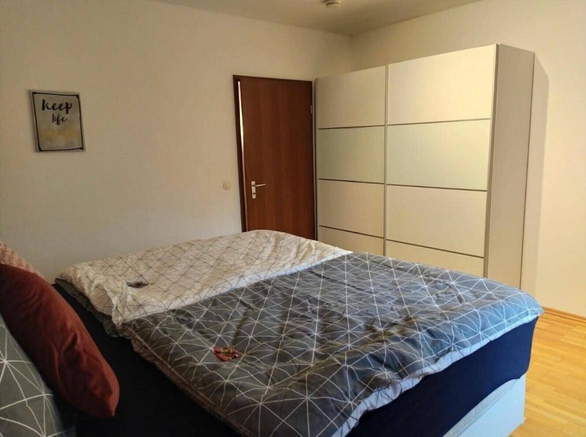 Ganze Wohnung, Two-Bedroom Apartment in Metternich, Koblenz