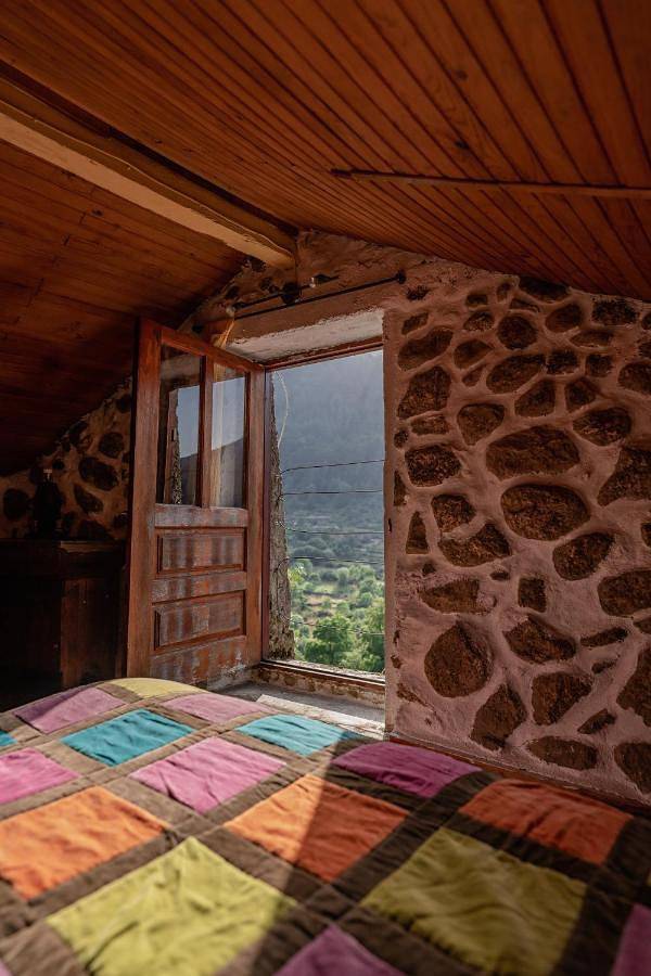 Casa rural para 6 personas, con terraza y vistas, Se admiten mascotas en Manteigas - 3