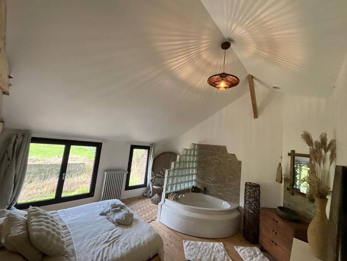 Location de vacances pour 2 personnes, avec vue ainsi que jardin et terrasse à Pierrefitte-en-Auge - 3