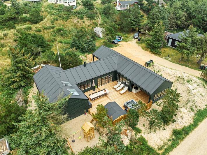 Villa für 12 Personen, mit Pool - 1