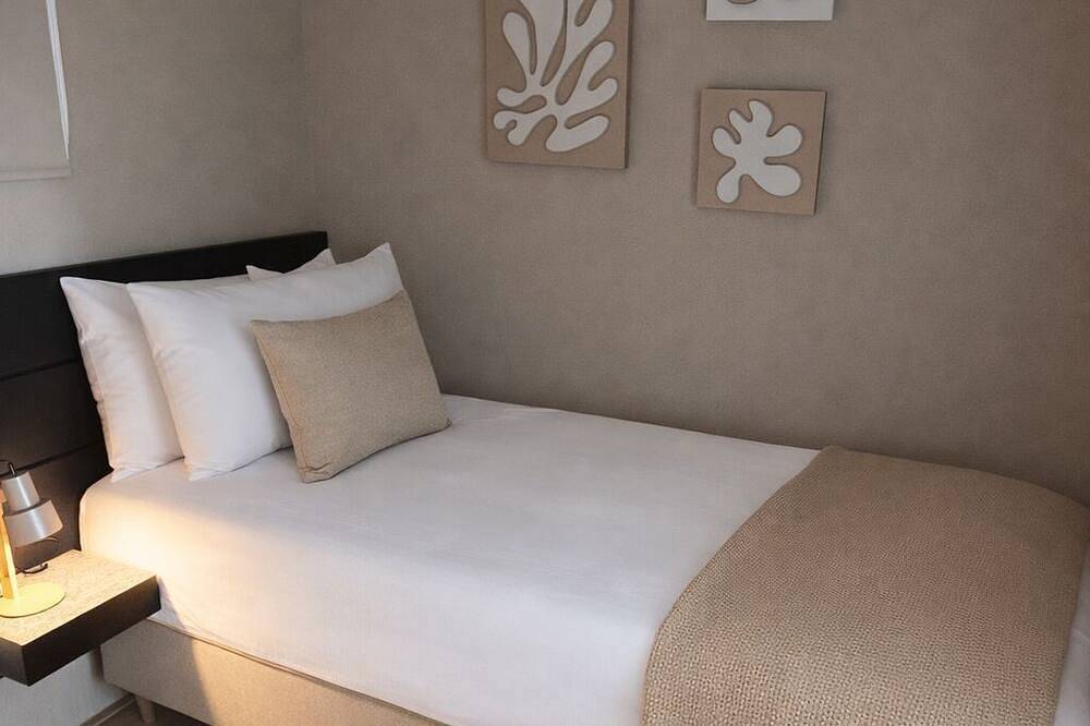 Attractive Beach Bungalow 34 on the Ijsselmeer in Lemmer, Ijsselmeer