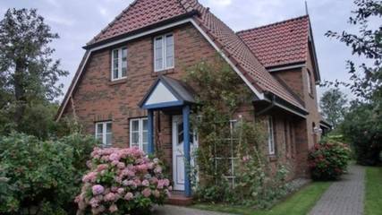 Ferienhaus für 5 Personen, mit Garten und Terrasse in Oldsum