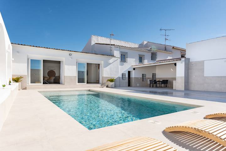 Villa per 14 persone, con Terrazza e Giardino in Provincia di Malaga