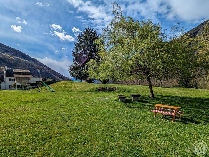 Gîte pour 6 personnes, avec Jacuzzi et Jardin