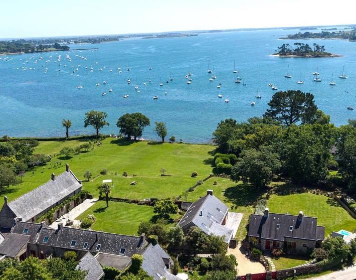Maison de vacances pour 8 personnes, avec Terrasse et Jacuzzi ainsi que Jardin et Sauna à Arradon