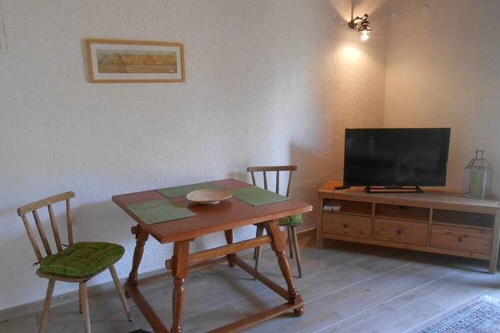 Entire apartment, Romantic cottage for 2 persons in Rovinjsko Selo, Rovinj