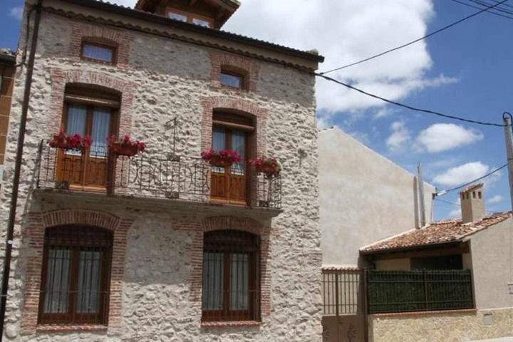 Casa de vacaciones para 8 personas, con jardín, Familias con niños en Comarca de Sepúlveda - 2