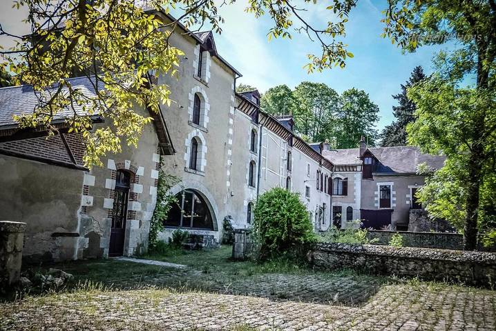 Location de vacances pour 8 personnes, avec vue ainsi que vue sur le lac et jardin, animaux acceptés à Vineuil - 2