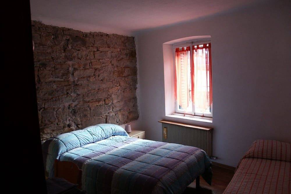 Apartamento con vistas al mar y balcón in Trieste, Carso